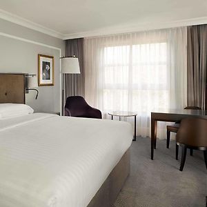 Camera con letto king size